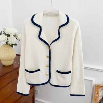 Iki 2023 m. rudens ir žiemos naujas stylesEarly rudenį naujas megztinis, ryžiai, balta su tamsiai mėlynas krepšys krašto, kostiumas apykaklės stilius