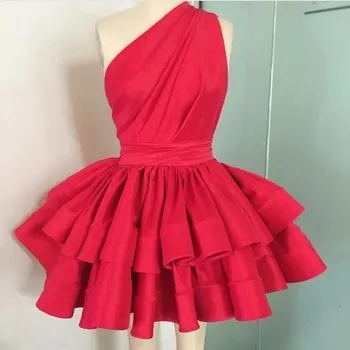 Mados Raudona Įžymybė Kokteilių Suknelė Gražių Raudonos Vieną Petį Homecoming Suknelės, Stilingas Pakopų Trumpas Prom Dress